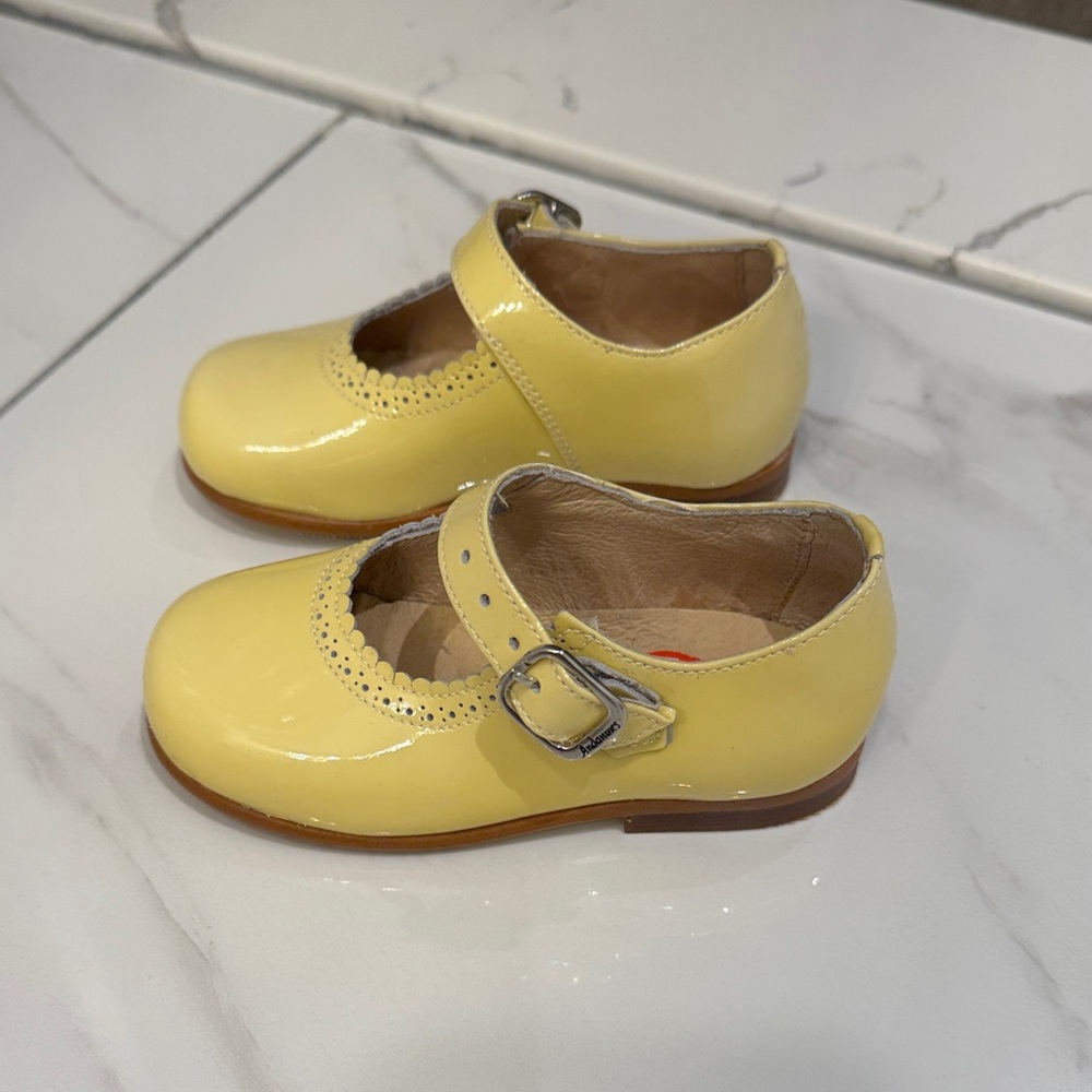 Beautiful Pale Yellow Baby Mary Jane Shoes - Made in Spain